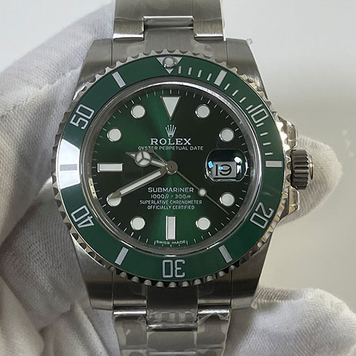 【プレゼント・ギフトに最適】高級感のロレックス サブマリーナーコピーRef.116610LV 男性用腕時計